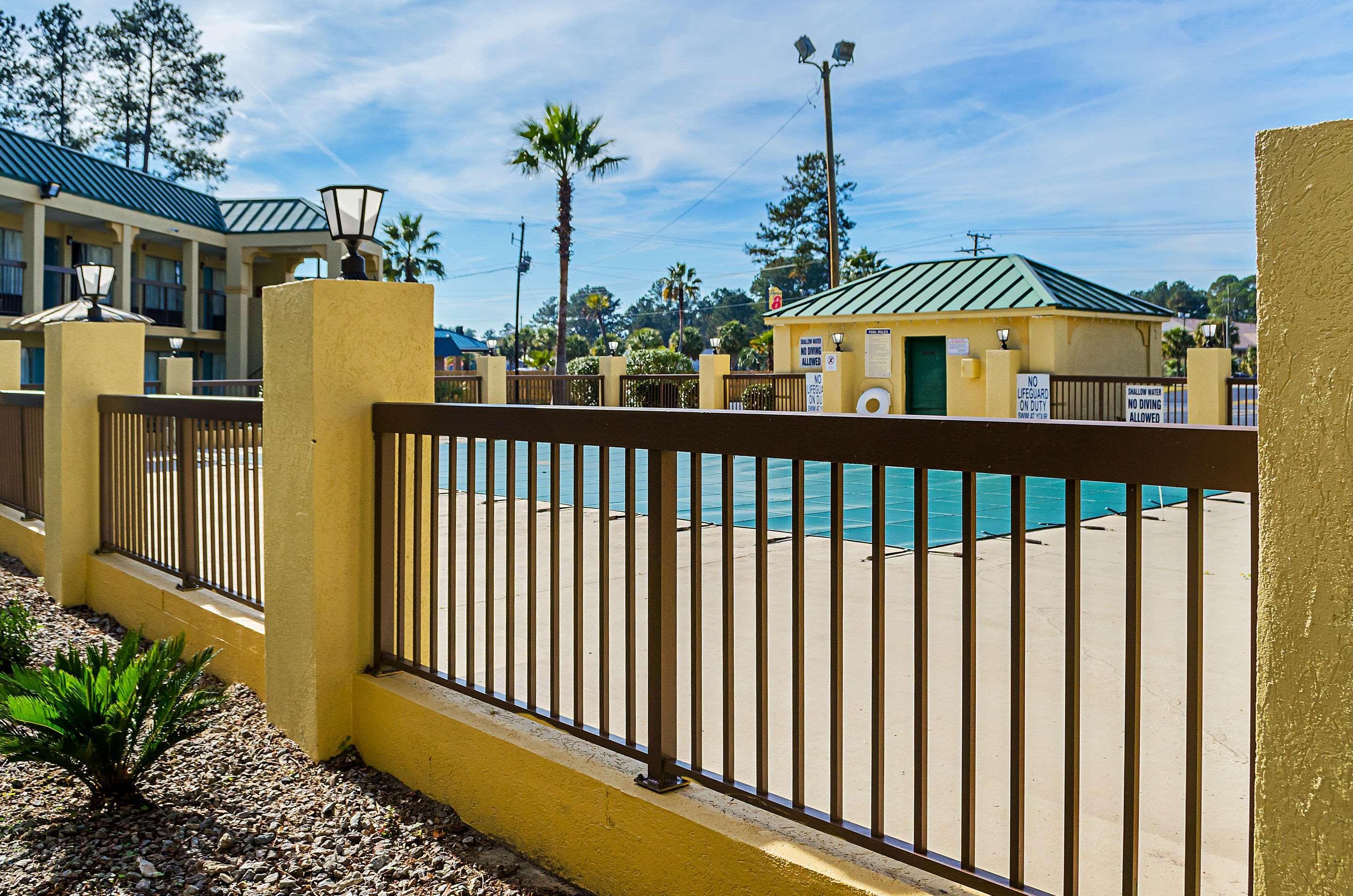 Econo Lodge Хардивилл Экстерьер фото