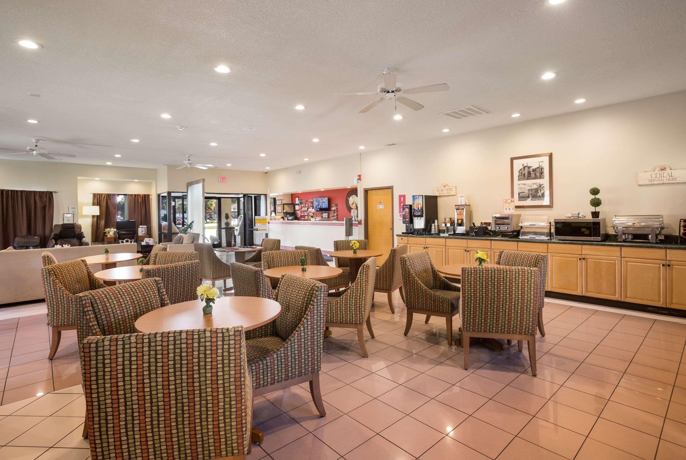 Econo Lodge Хардивилл Экстерьер фото